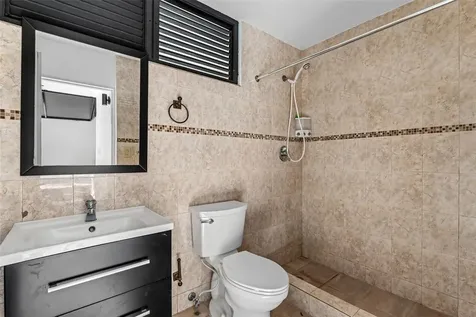 3 Garden Hills Estates Guaynabo PR 00966