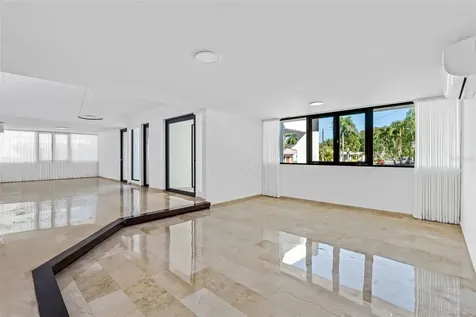 3 Garden Hills Estates Guaynabo PR 00966