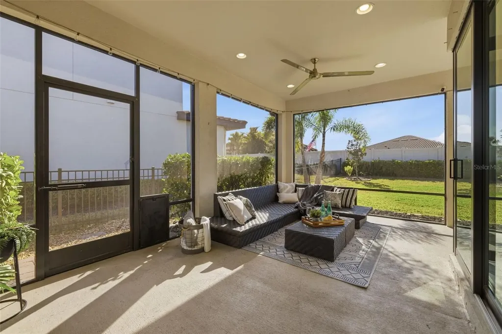 5263 Morey Farms Loop Palmetto FL 34221