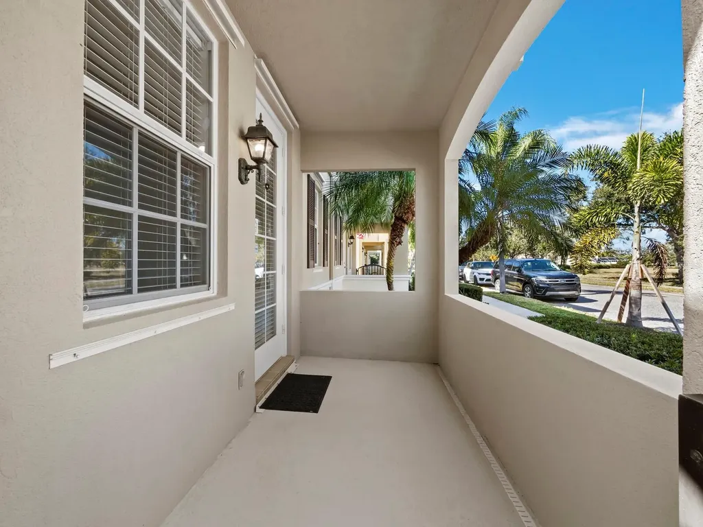 7811 Bergamo Avenue Sarasota FL 34238