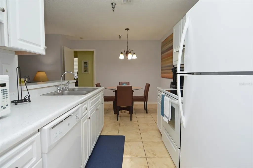 10265 Gandy Boulevard N St Petersburg FL 33702