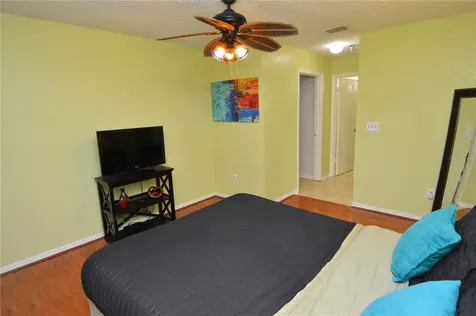 10265 Gandy Boulevard N St Petersburg FL 33702