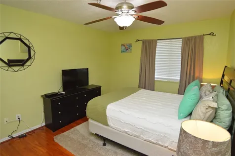10265 Gandy Boulevard N St Petersburg FL 33702