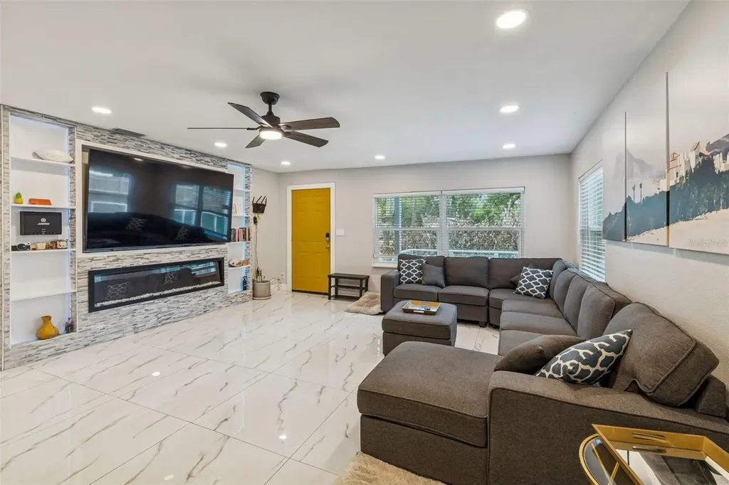1102 E River Cove Street Tampa FL 33604