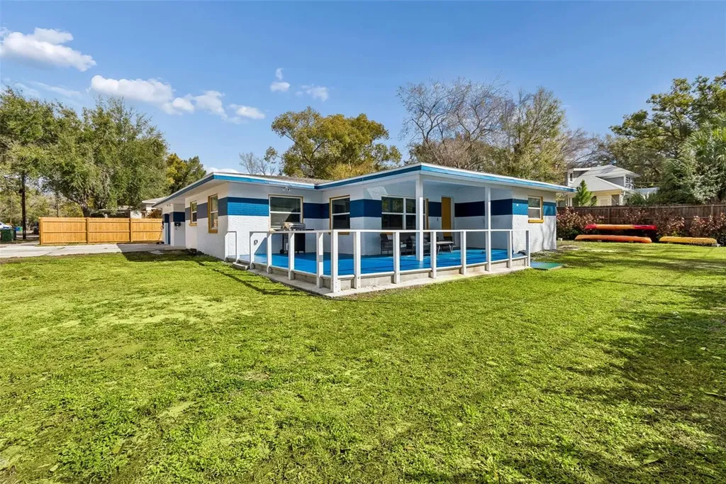 1102 E River Cove Street Tampa FL 33604
