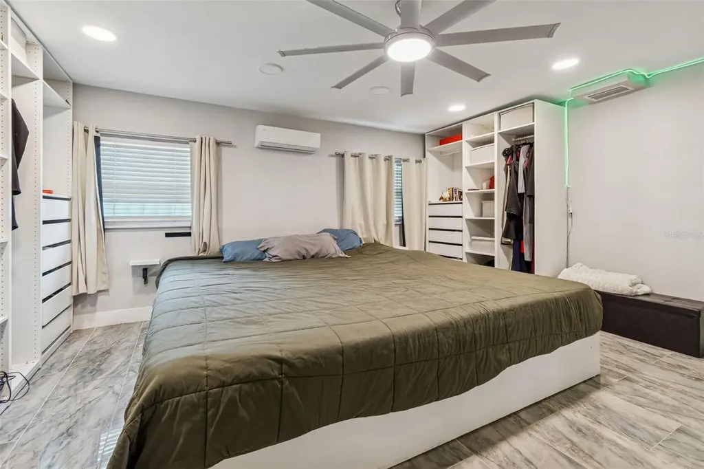 1102 E River Cove Street Tampa FL 33604