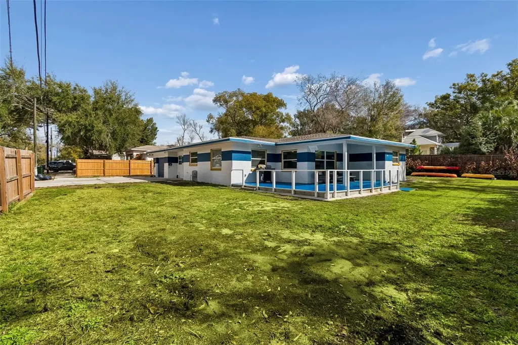 1102 E River Cove Street Tampa FL 33604