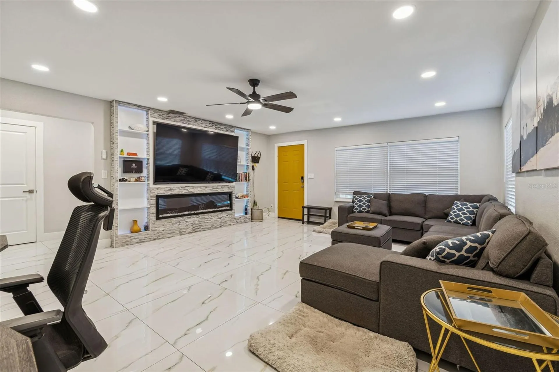 1102 E River Cove Street Tampa FL 33604