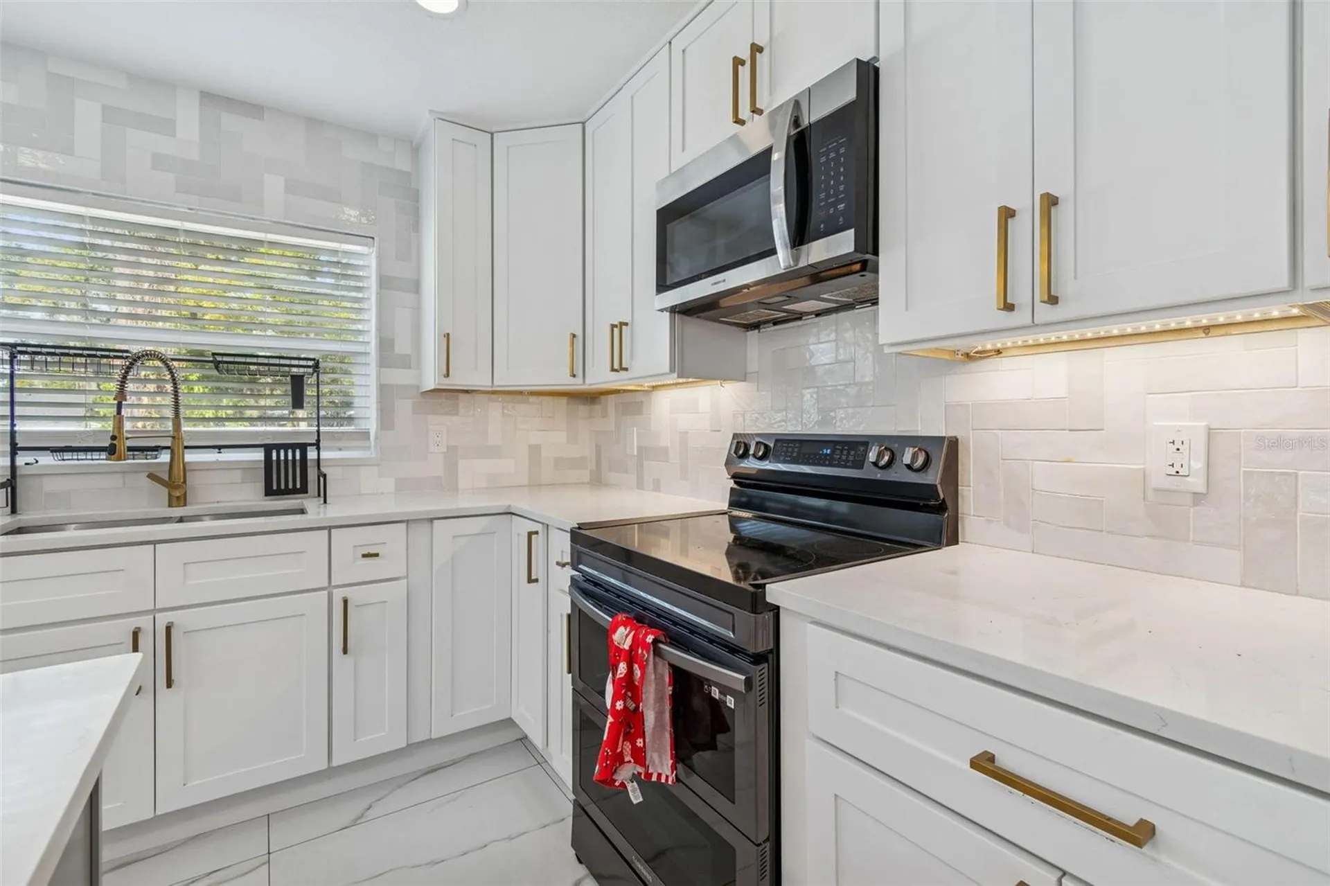 1102 E River Cove Street Tampa FL 33604