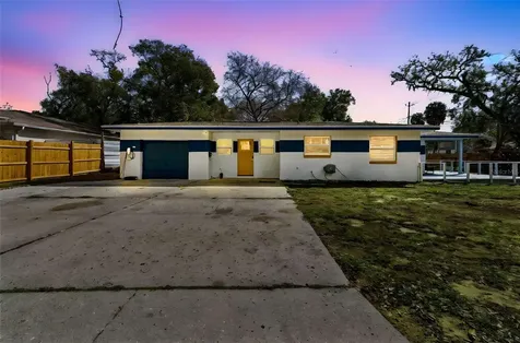 1102 E River Cove Street Tampa FL 33604