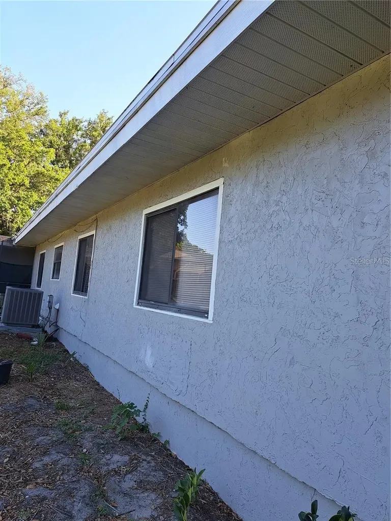 2814 N Maryland Avenue Plant City FL 33563