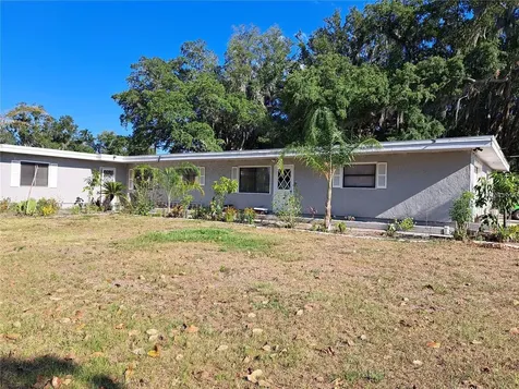 2814 N Maryland Avenue Plant City FL 33563