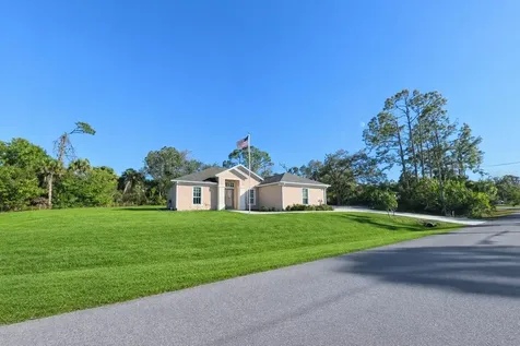 130 Cheshire Street Port Charlotte FL 33953