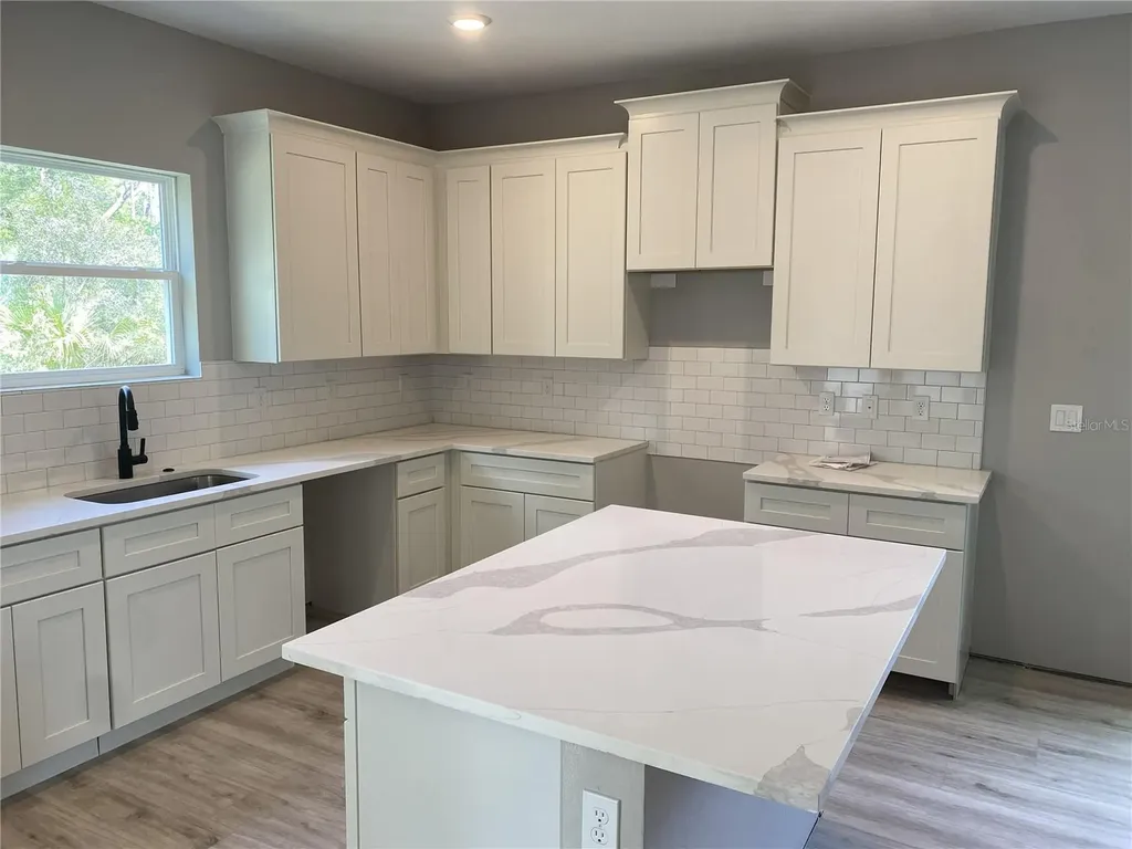 8121 Christopher Lane Brooksville FL 34613