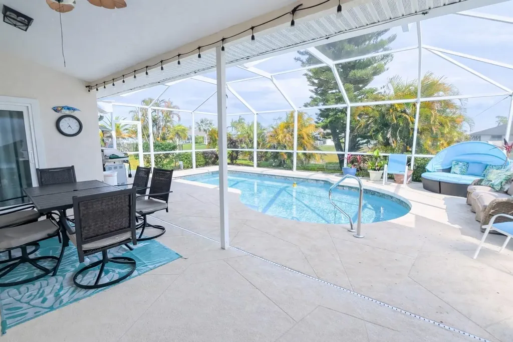 35 Sportsman Court Rotonda West FL 33947