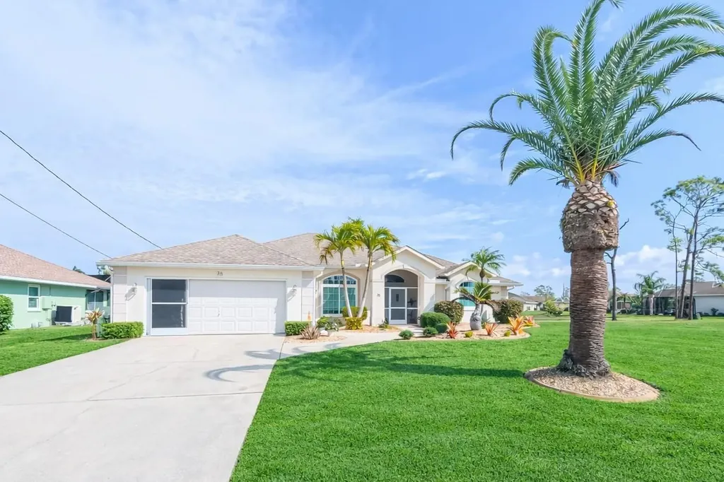 35 Sportsman Court Rotonda West FL 33947