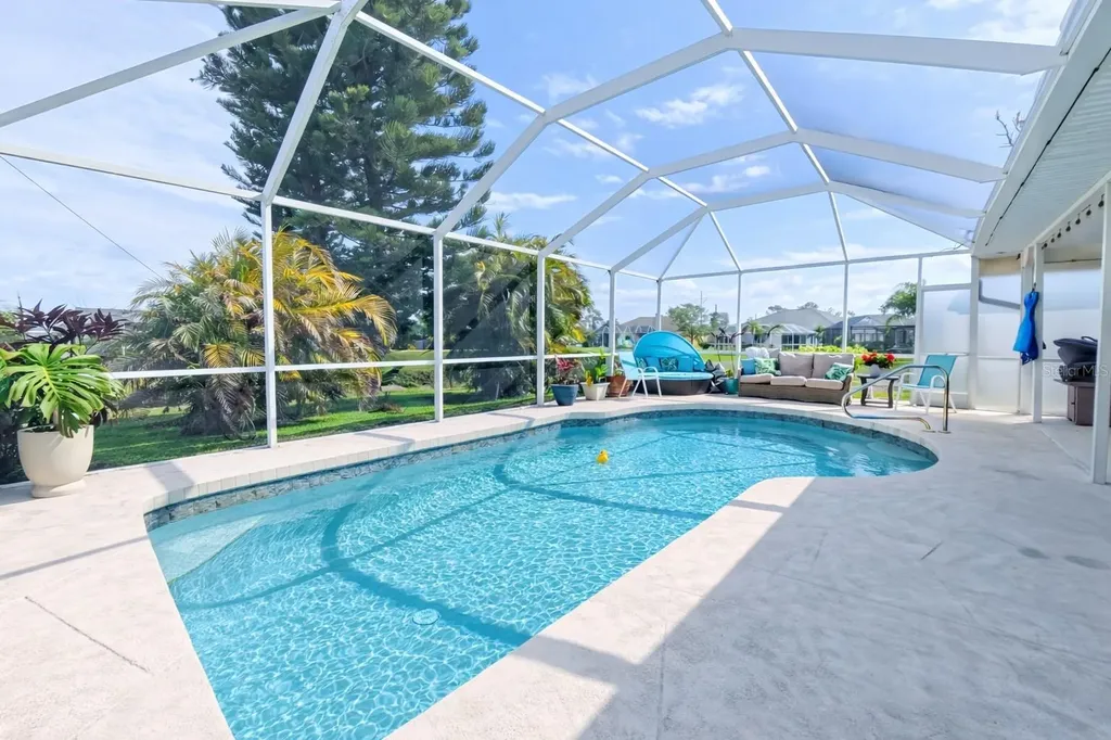 35 Sportsman Court Rotonda West FL 33947
