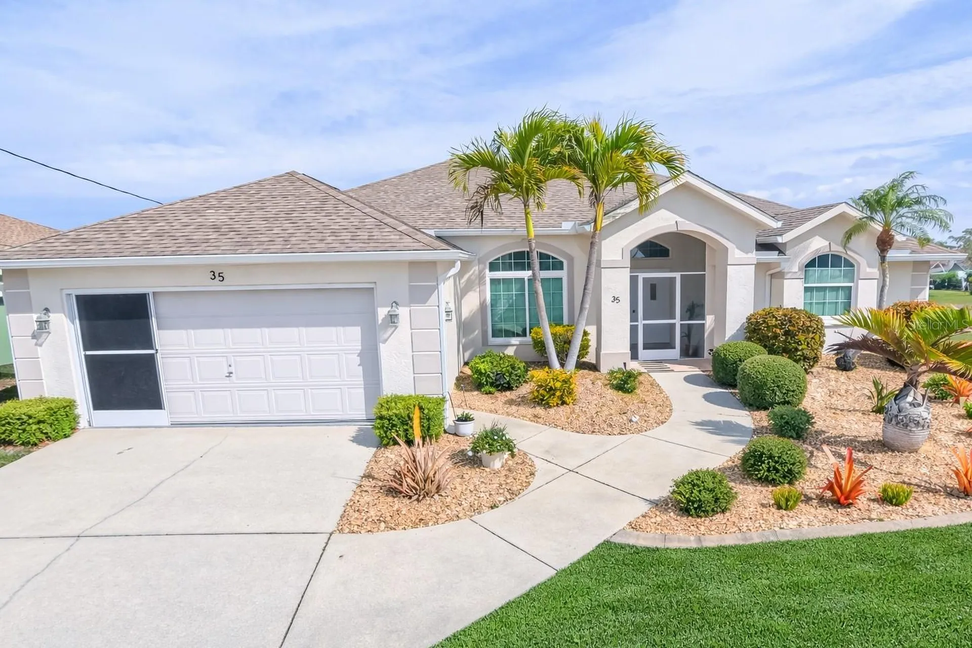 35 Sportsman Court Rotonda West FL 33947