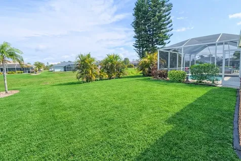 35 Sportsman Court Rotonda West FL 33947