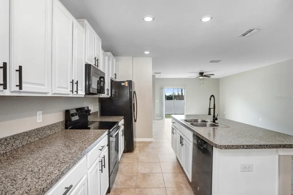 10256 Carloway Hills Drive Wimauma FL 33598