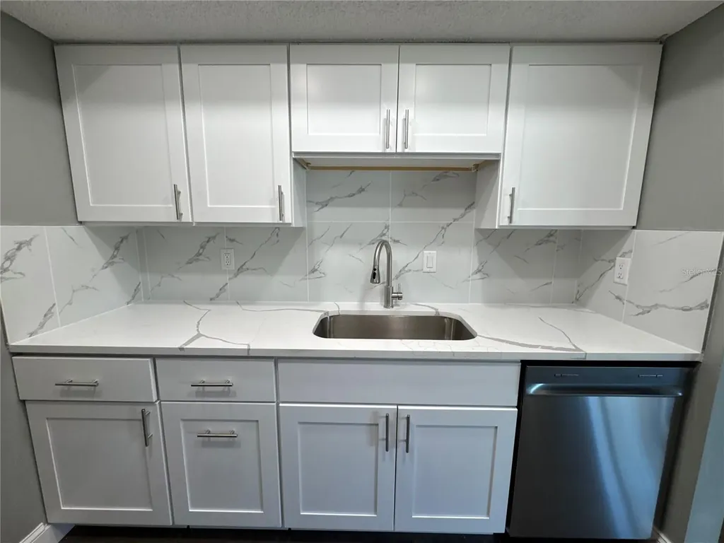 11505 7th Way N St Petersburg FL 33716