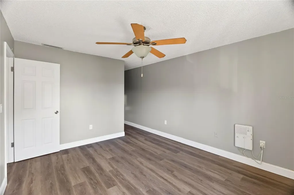 11505 7th Way N St Petersburg FL 33716