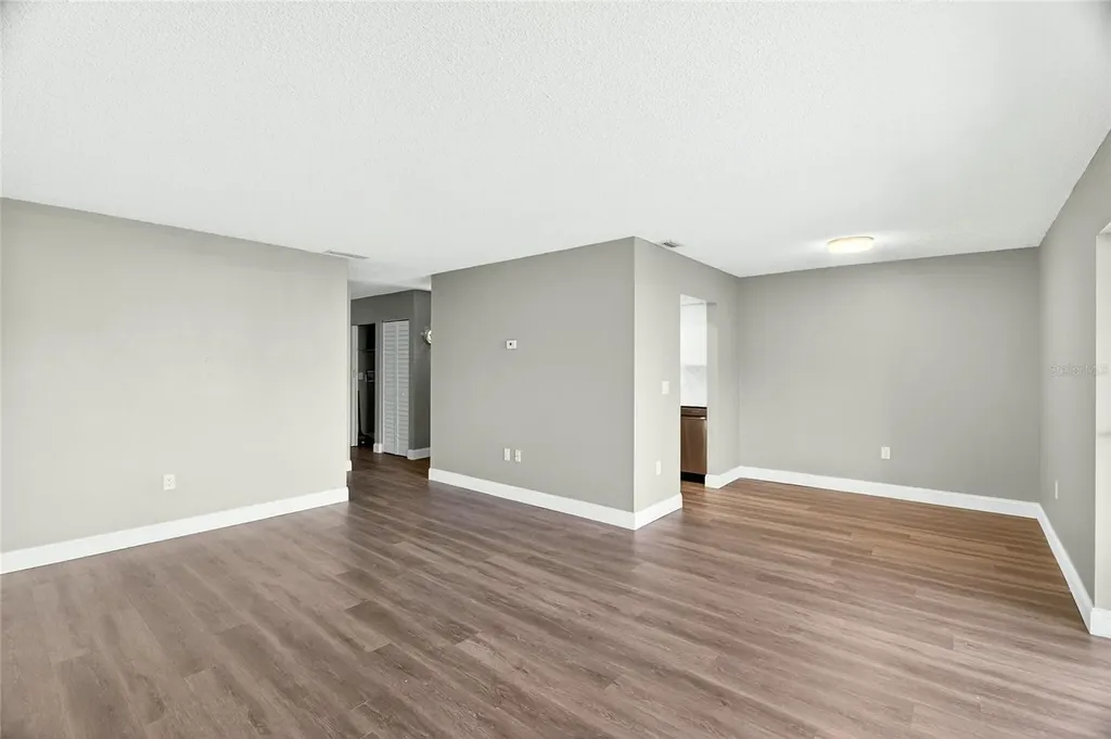 11505 7th Way N St Petersburg FL 33716