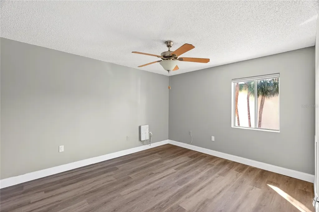 11505 7th Way N St Petersburg FL 33716