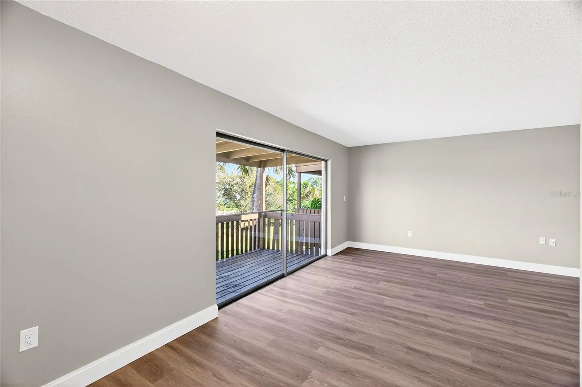 11505 7th Way N St Petersburg FL 33716