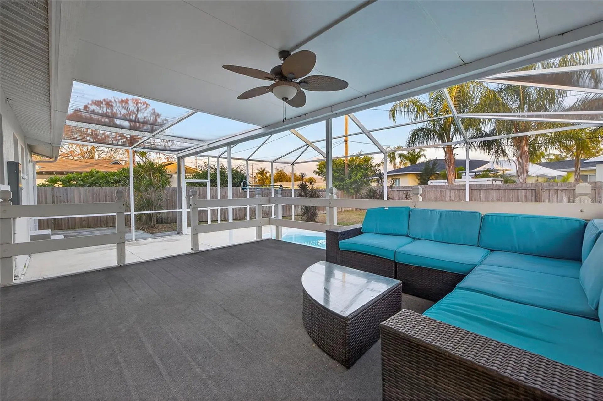 211 89th Avenue N St Petersburg FL 33702