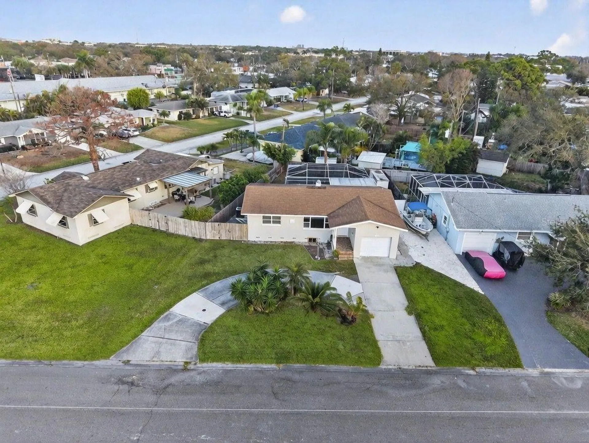 211 89th Avenue N St Petersburg FL 33702