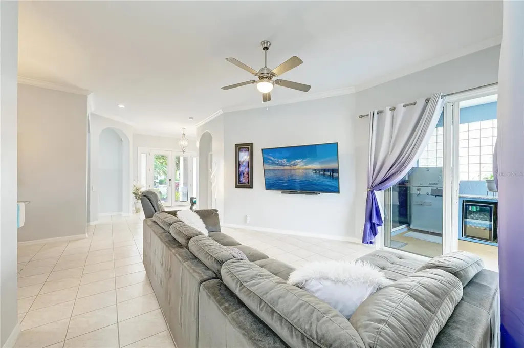 4735 Spinnaker Drive Bradenton FL 34208