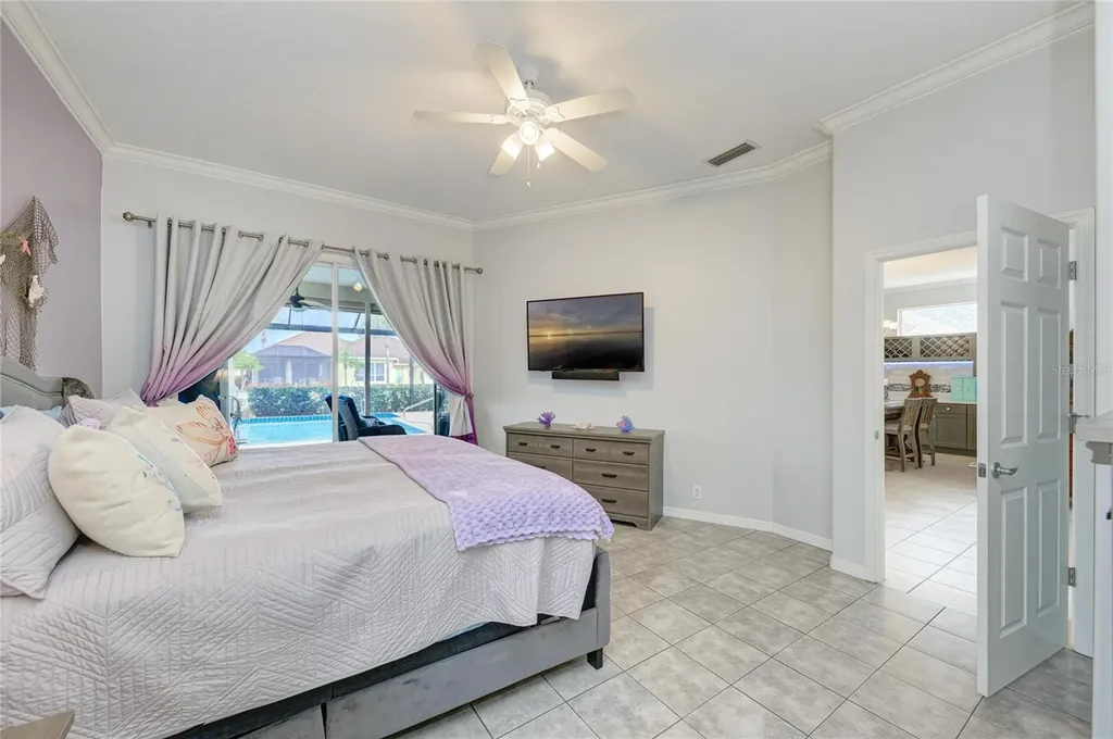 4735 Spinnaker Drive Bradenton FL 34208