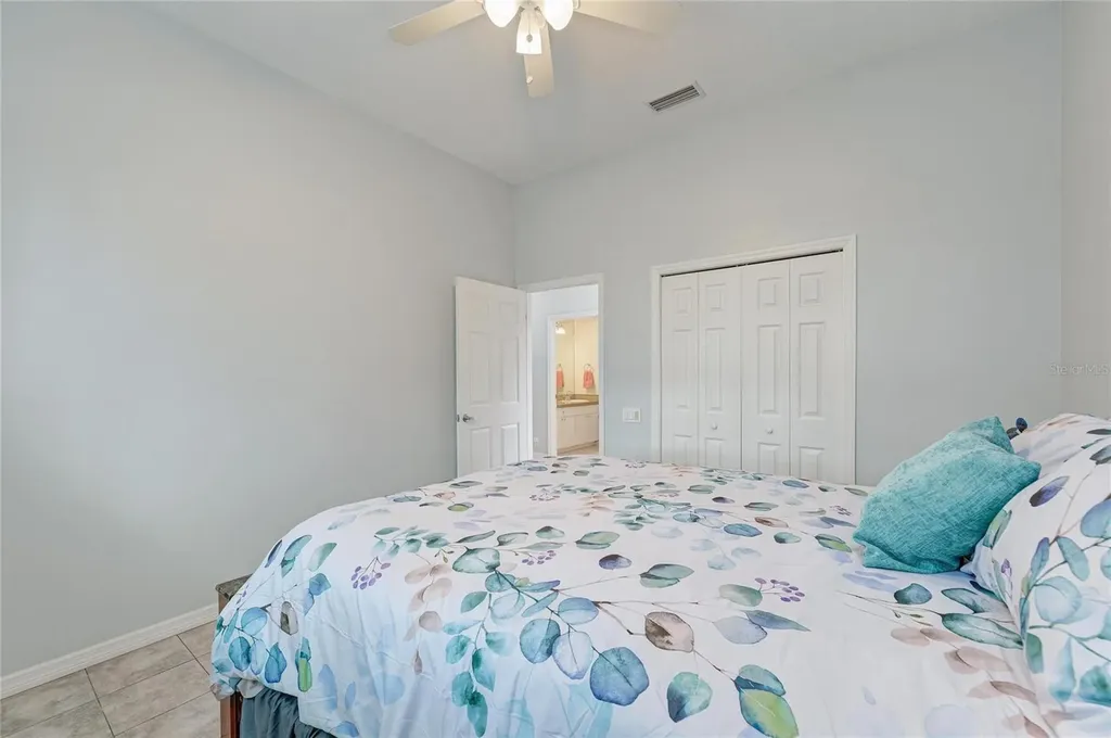 4735 Spinnaker Drive Bradenton FL 34208