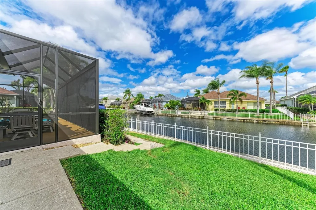 4735 Spinnaker Drive Bradenton FL 34208
