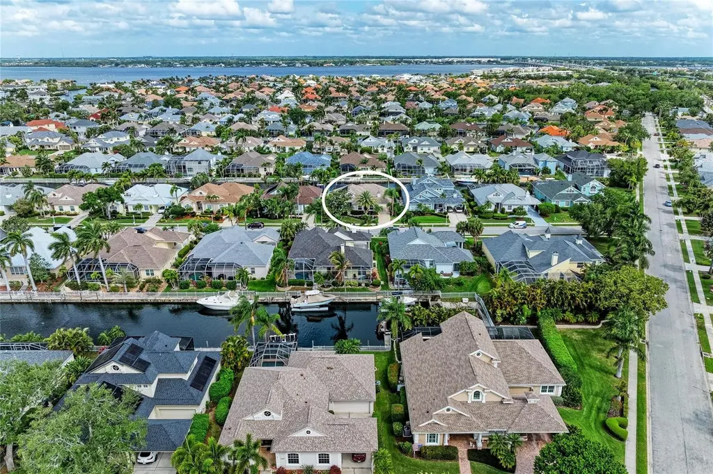 4735 Spinnaker Drive Bradenton FL 34208