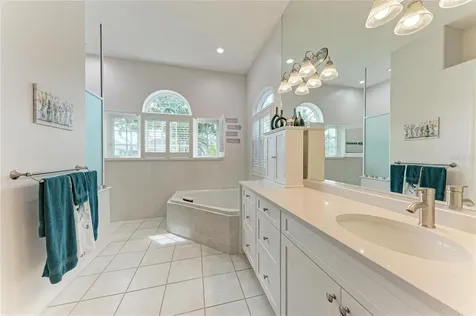 4735 Spinnaker Drive Bradenton FL 34208