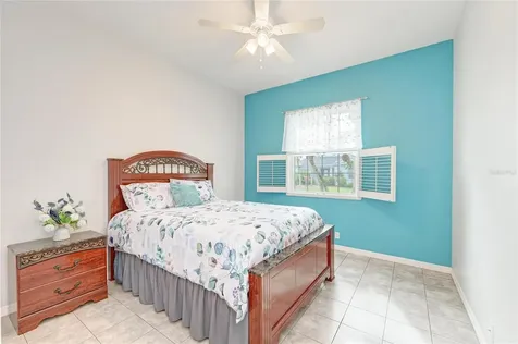4735 Spinnaker Drive Bradenton FL 34208