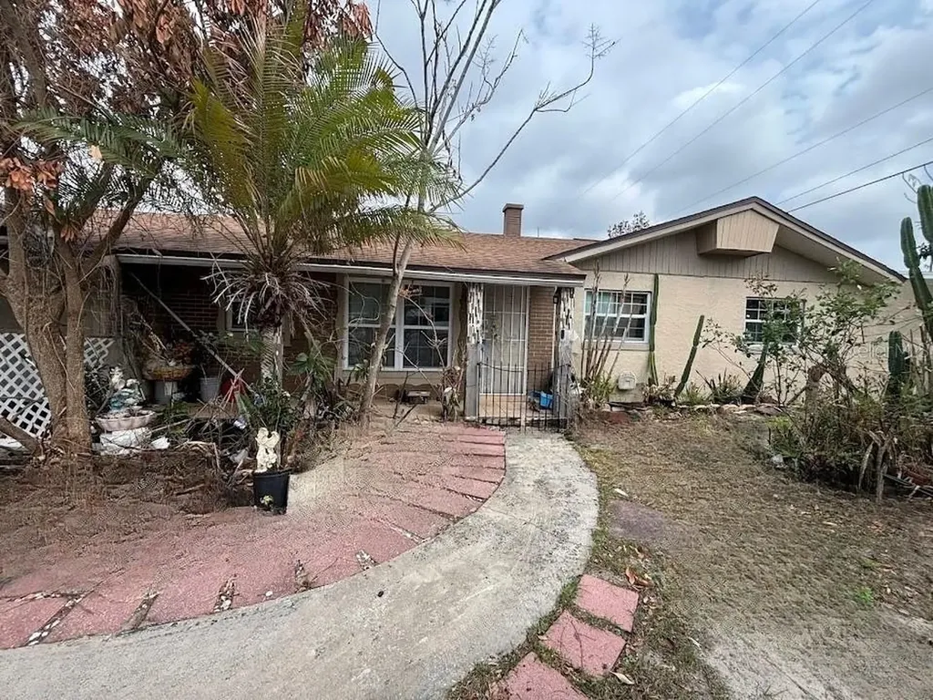 1703 Hialeah Street Orlando FL 32808