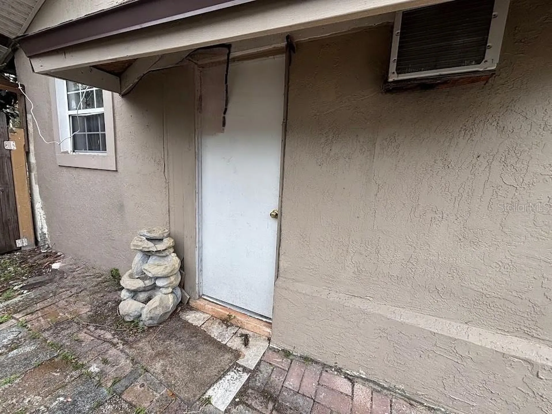 1703 Hialeah Street Orlando FL 32808