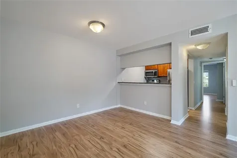 5440 S Macdill Avenue Tampa FL 33611
