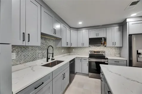 1025 Apollo Beach Boulevard Apollo Beach FL 33572