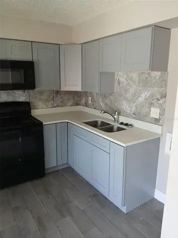 38939 North Avenue Zephyrhills FL 33542