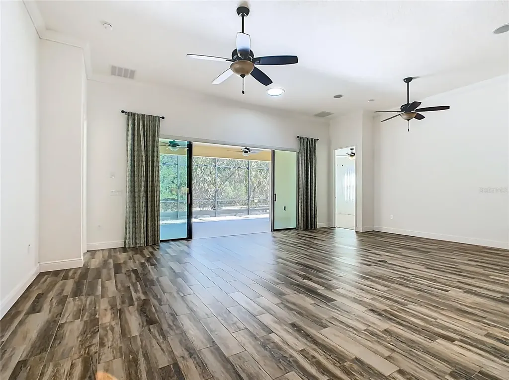 899 Bella Viana Road Poinciana FL 34759