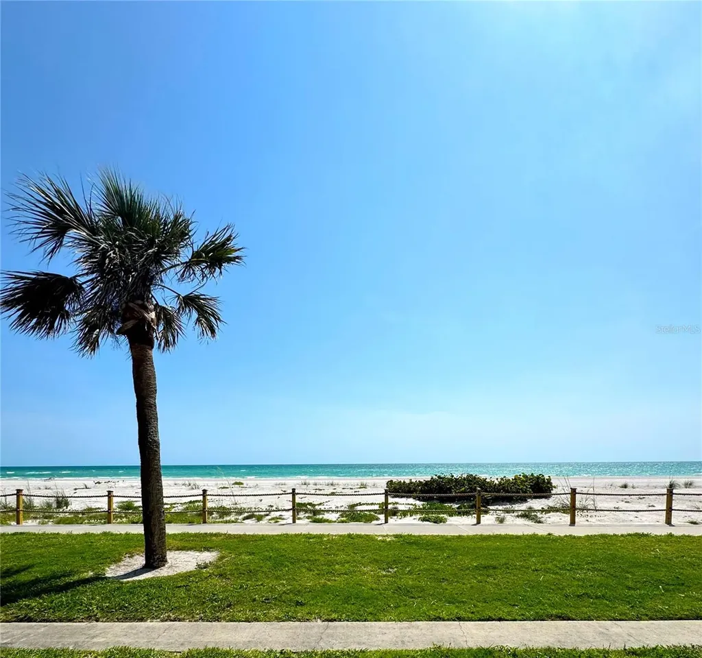 2089 Gulf Of Mexico Drive Longboat Key FL 34228