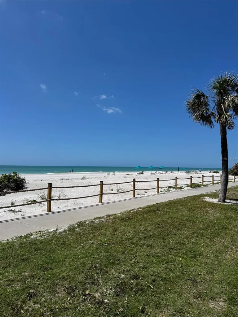 2089 Gulf Of Mexico Drive Longboat Key FL 34228