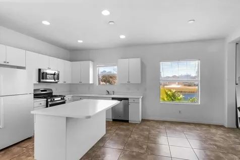 4915 Mission Park Lane Bradenton FL 34211