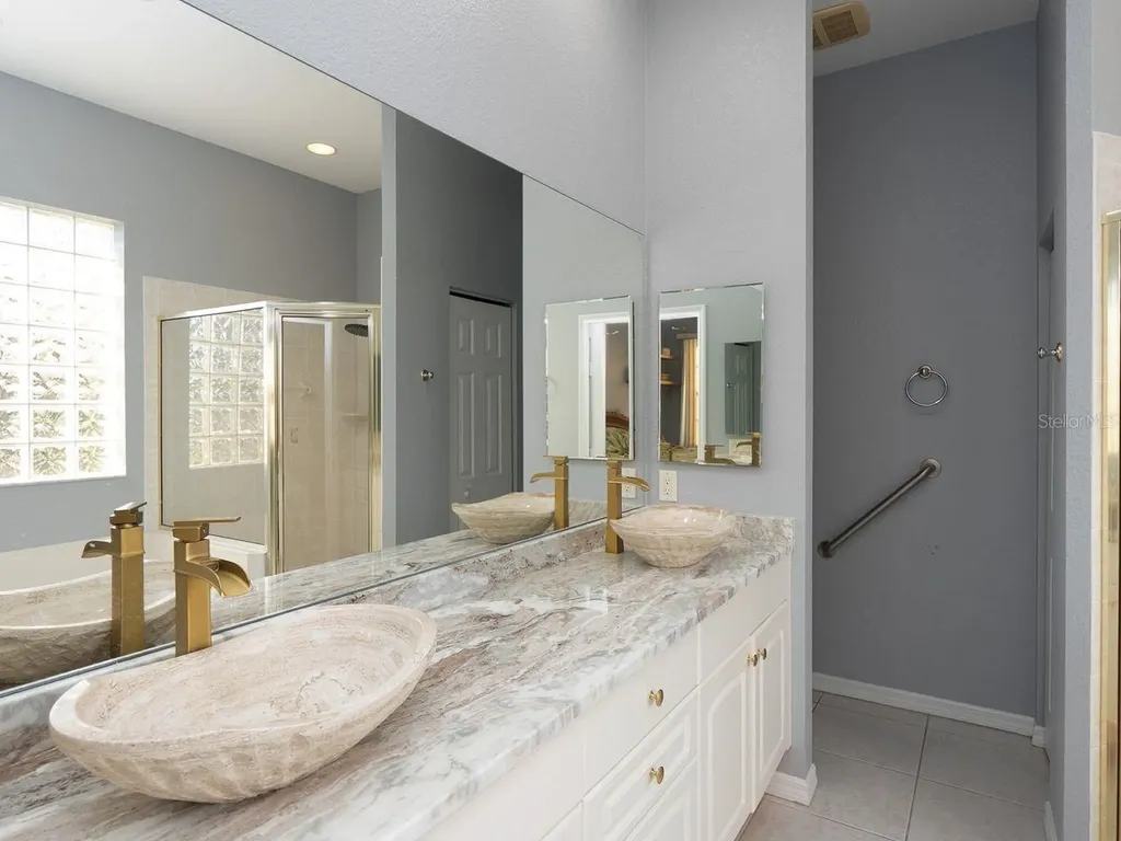25 Windsor Drive Englewood FL 34223