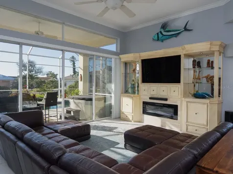 25 Windsor Drive Englewood FL 34223