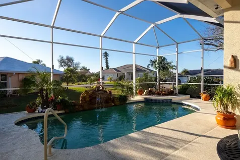 25 Windsor Drive Englewood FL 34223